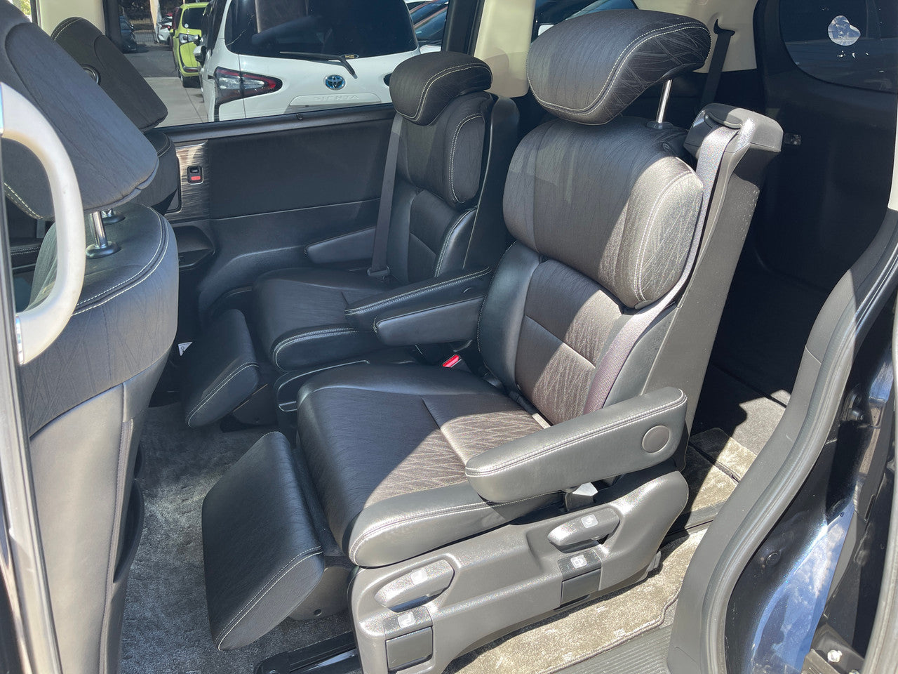 2017 Honda Odyssey 2.0 Hybrid Absolute Honda Sensing EX Package 7 seater, VIN 6ZZH000RC41026943 (#6943)