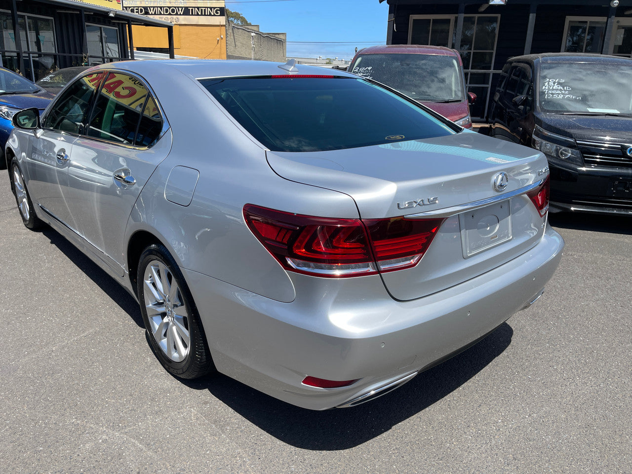 2013 Lexus LS460 AWD V8 4.6L Premium Luxury Sedan, VIN 6ZZD0USF455017750 (#7750)