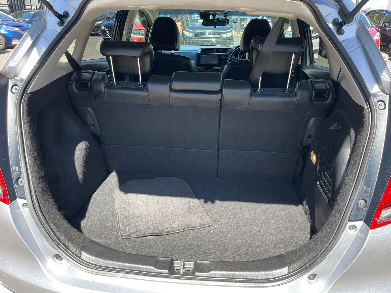 2018 Honda Fit 1.5 Hybrid L Honda Sensing 5 seater, 6ZZJ000GP51331217 (#1217)