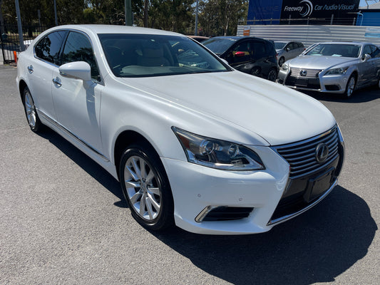 2014 Lexus LS460 AWD V8 4.6L Premium Luxury Sedan, VIN 6ZZE0USF455022733 (#2733)