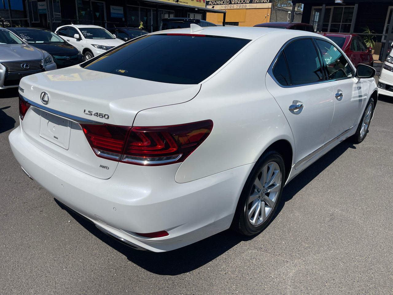 2014 Lexus LS460 AWD V8 4.6L Premium Luxury Sedan, VIN 6ZZE0USF455022733 (#2733)