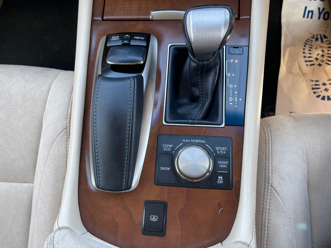 2014 Lexus LS460 AWD V8 4.6L Premium Luxury Sedan, VIN 6ZZE0USF455022733 (#2733)