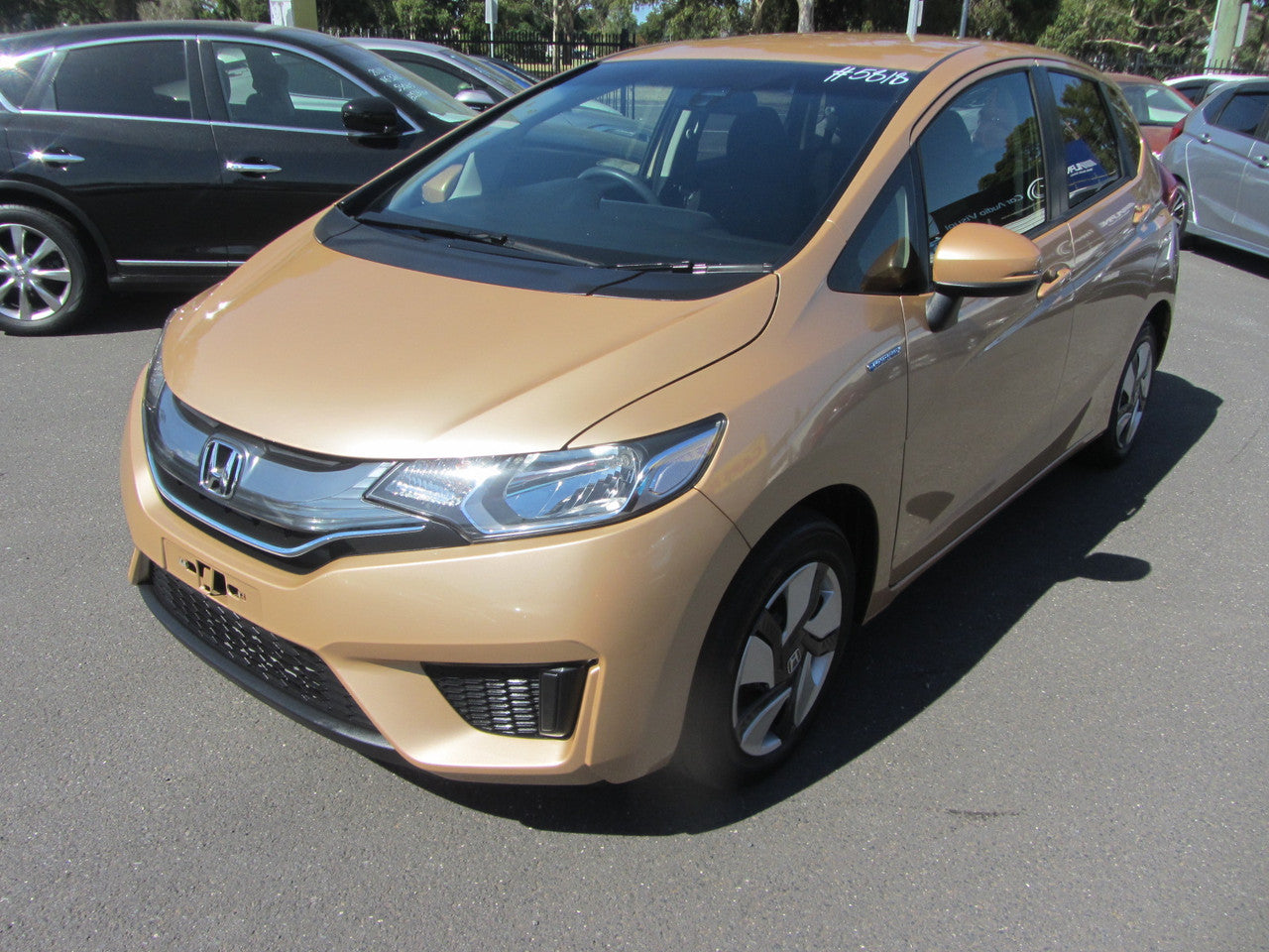 2014 Honda Fit 1.5L Hybrid 5 seater, VIN 6ZZE000GP53045818 (#5818)
