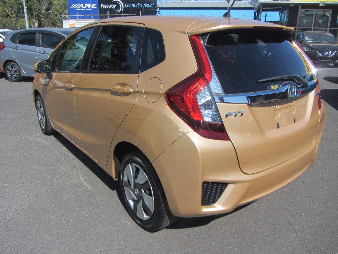 2014 Honda Fit 1.5L Hybrid 5 seater, VIN 6ZZE000GP53045818 (#5818)