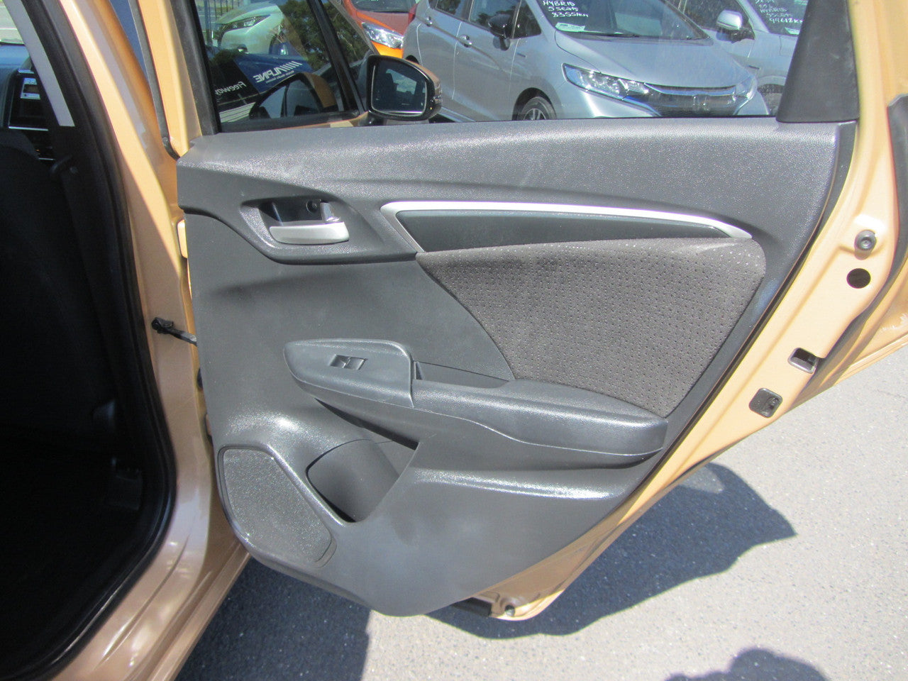 2014 Honda Fit 1.5L Hybrid 5 seater, VIN 6ZZE000GP53045818 (#5818)