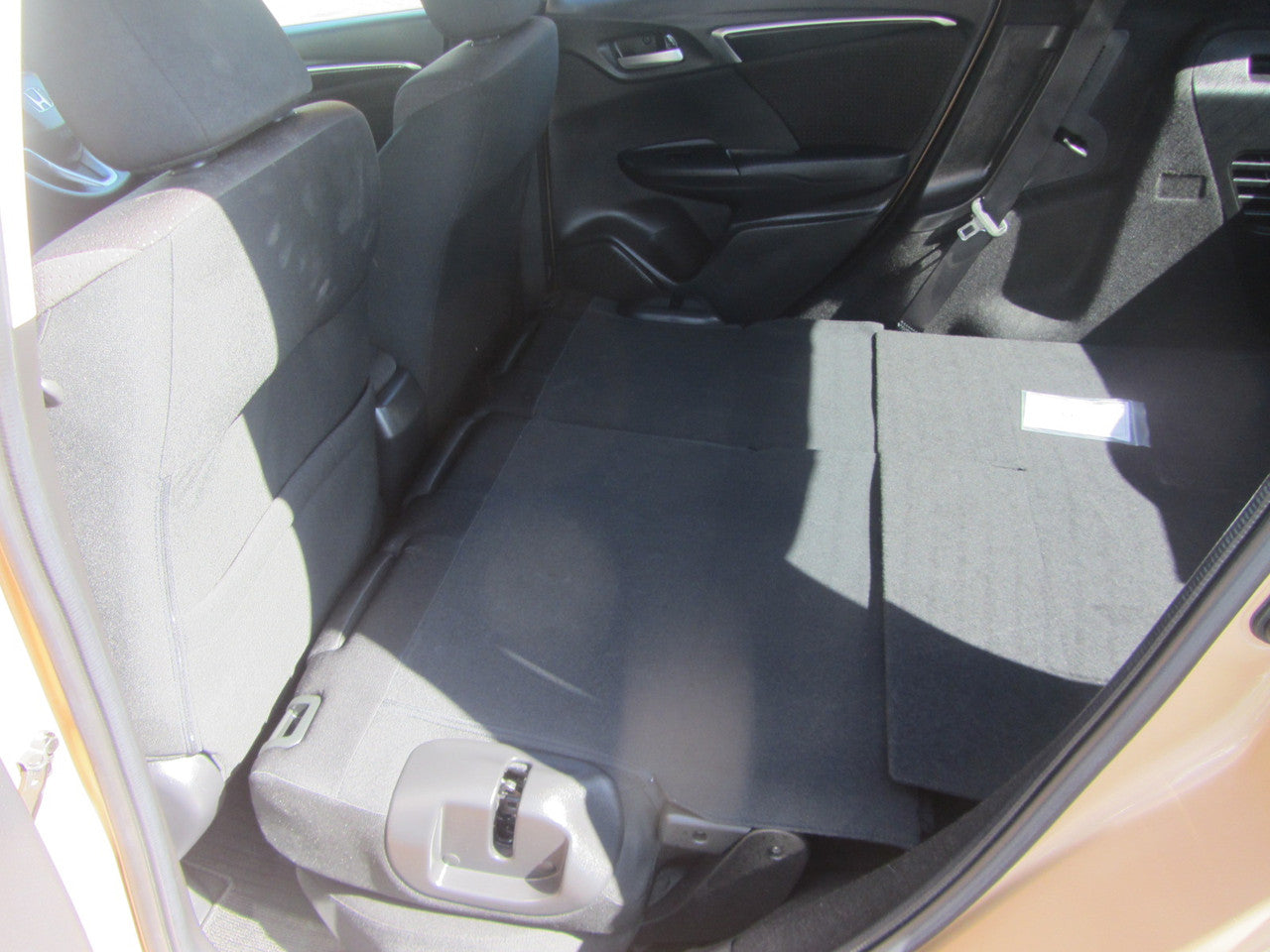 2014 Honda Fit 1.5L Hybrid 5 seater, VIN 6ZZE000GP53045818 (#5818)