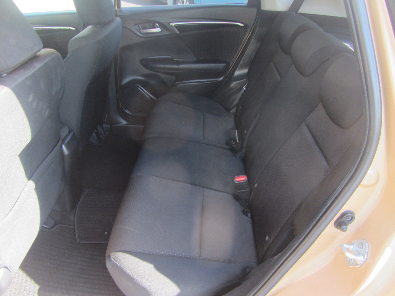 2014 Honda Fit 1.5L Hybrid 5 seater, VIN 6ZZE000GP53045818 (#5818)