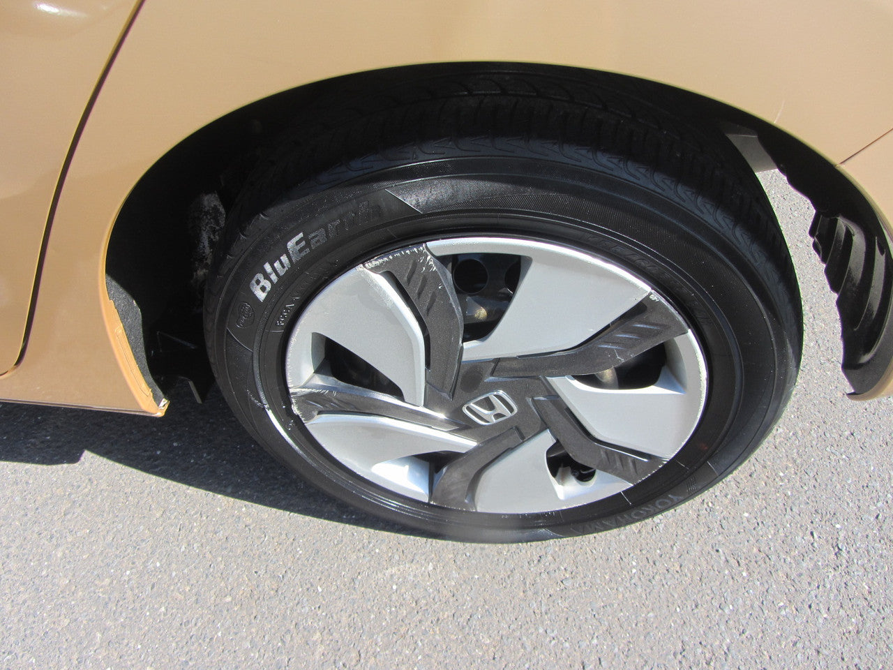 2014 Honda Fit 1.5L Hybrid 5 seater, VIN 6ZZE000GP53045818 (#5818)