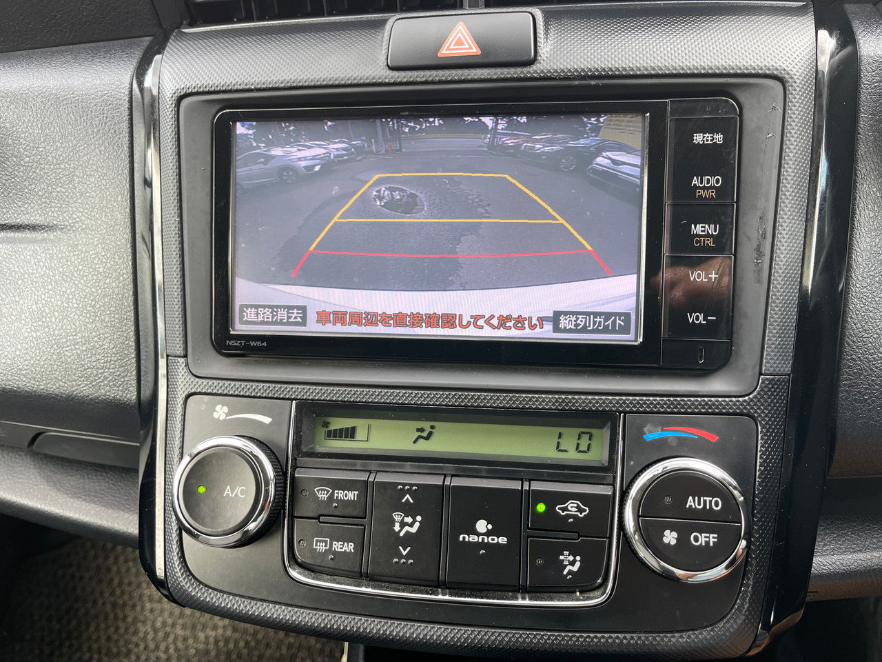 2015 Toyota Corolla Axio Hybrid 1.5L Sedan, VIN 6ZZFNKE1657126826 (#6826)
