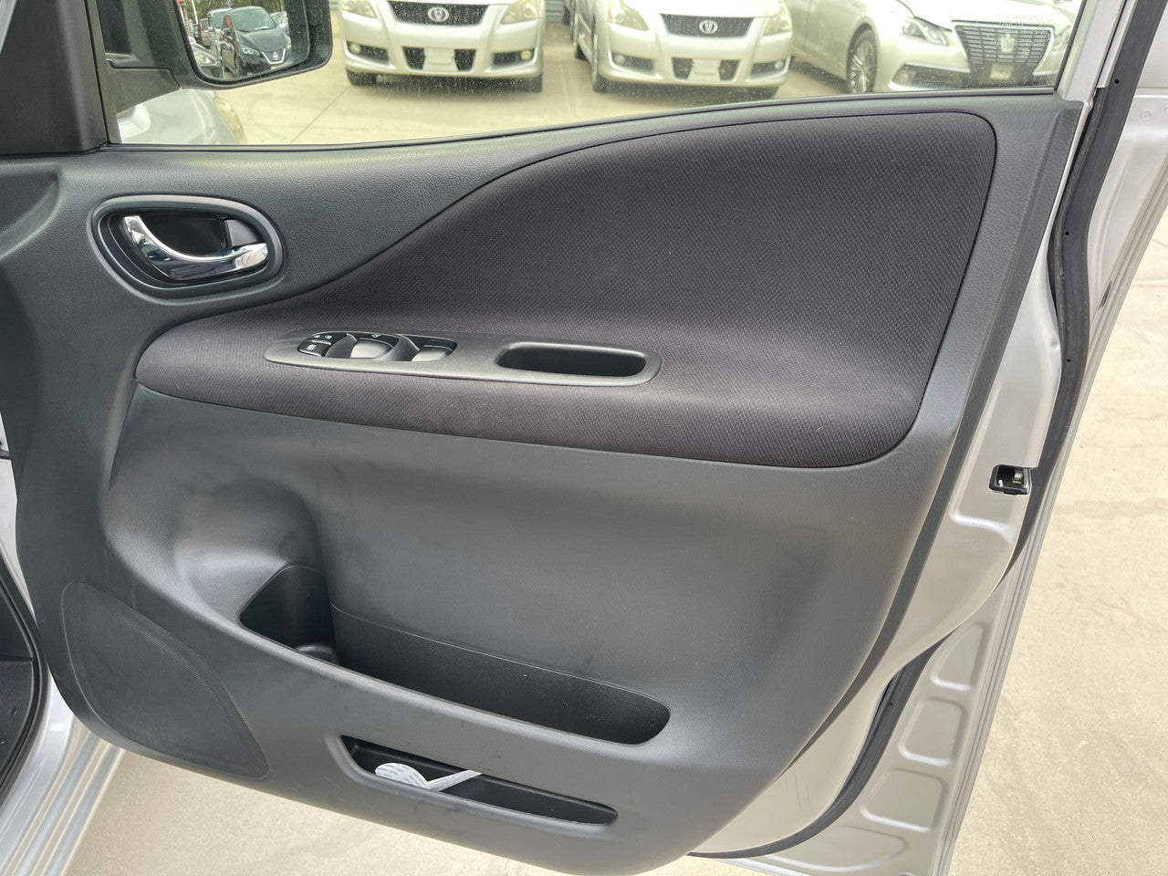 2012 Nissan Serena 2.0L S-Hybrid Highway Star, VIN 6ZZC000HC26066812 (#6812)