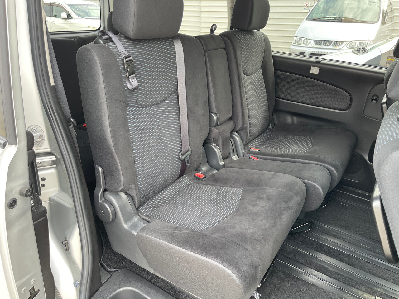 2012 Nissan Serena 2.0L S-Hybrid Highway Star, VIN 6ZZC000HC26066812 (#6812)