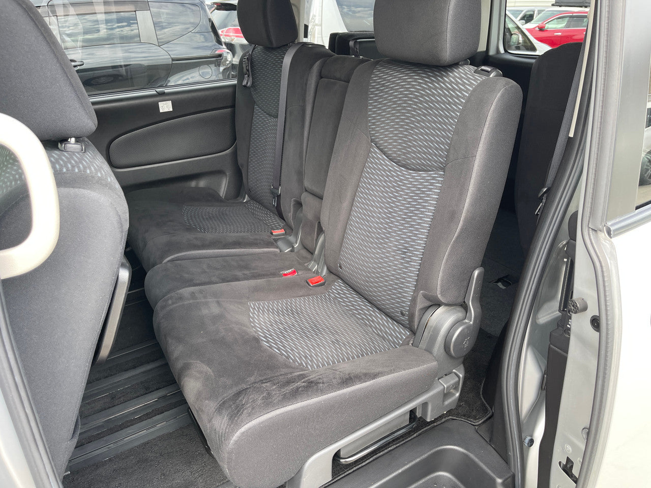 2012 Nissan Serena 2.0L S-Hybrid Highway Star, VIN 6ZZC000HC26066812 (#6812)