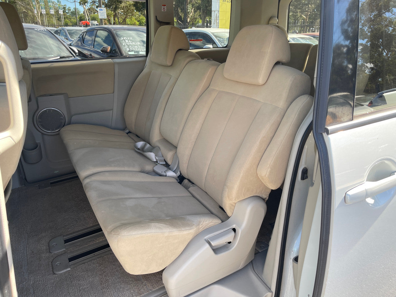 2007 Mitsubishi Delica D5 2.4L 4WD Premium Edition, VIN 6U9000CV5W0021795 (1795)