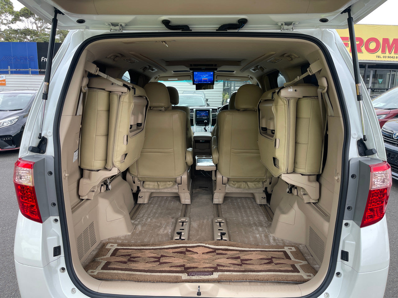 2012 Toyota Alphard 2.4L 4WD Hybrid SR Premium Edition 7 seater, VIN 6ZZC0ATH208021711 (#1711)