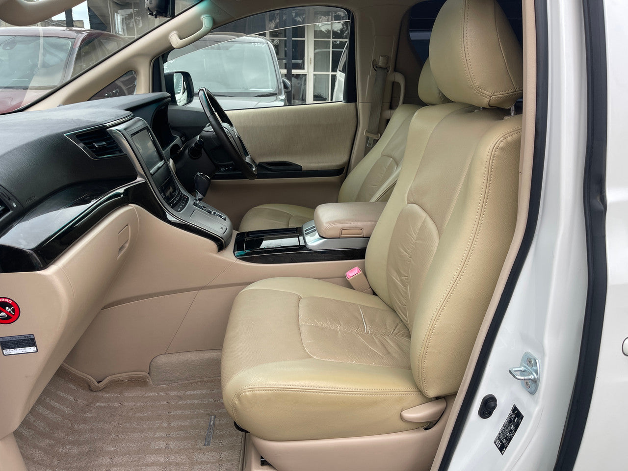 2012 Toyota Alphard 2.4L 4WD Hybrid SR Premium Edition 7 seater, VIN 6ZZC0ATH208021711 (#1711)